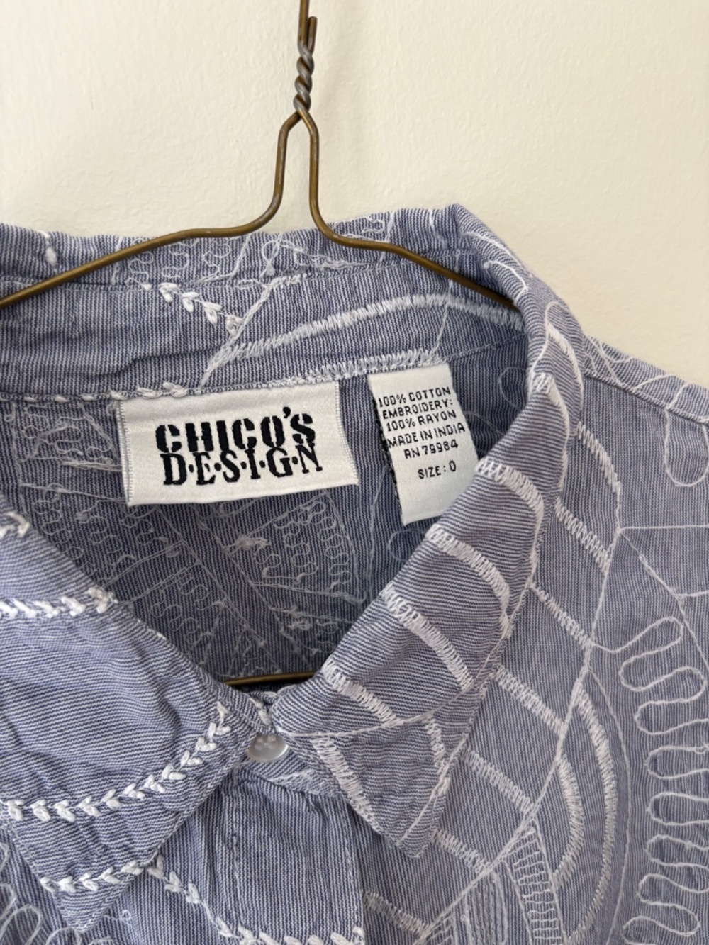 Chico's Design Cotton Blouse / Button down - Picture 2 of 2